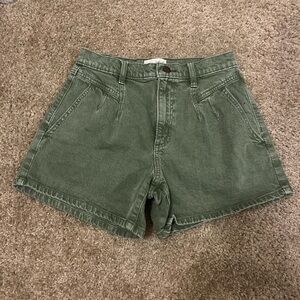 universal thread high rise green jorts